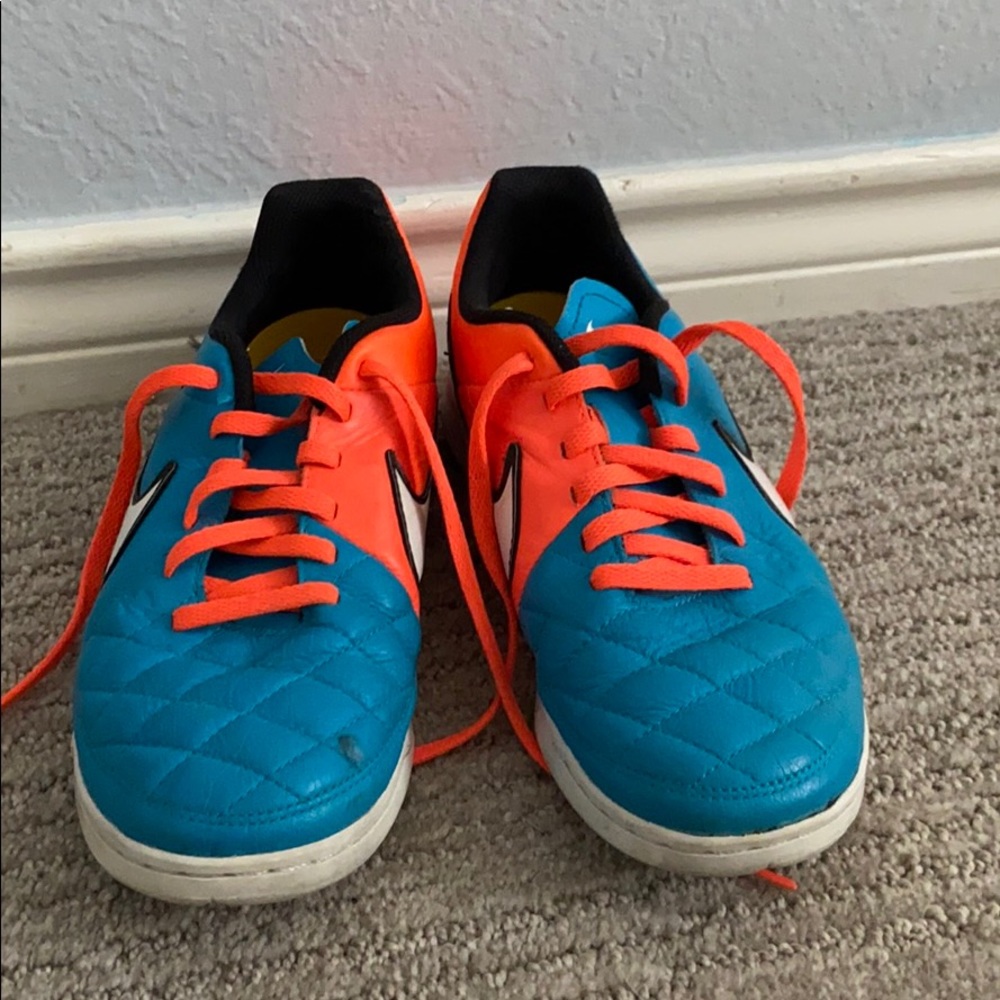 Good condition Nike indoor soccer shoes